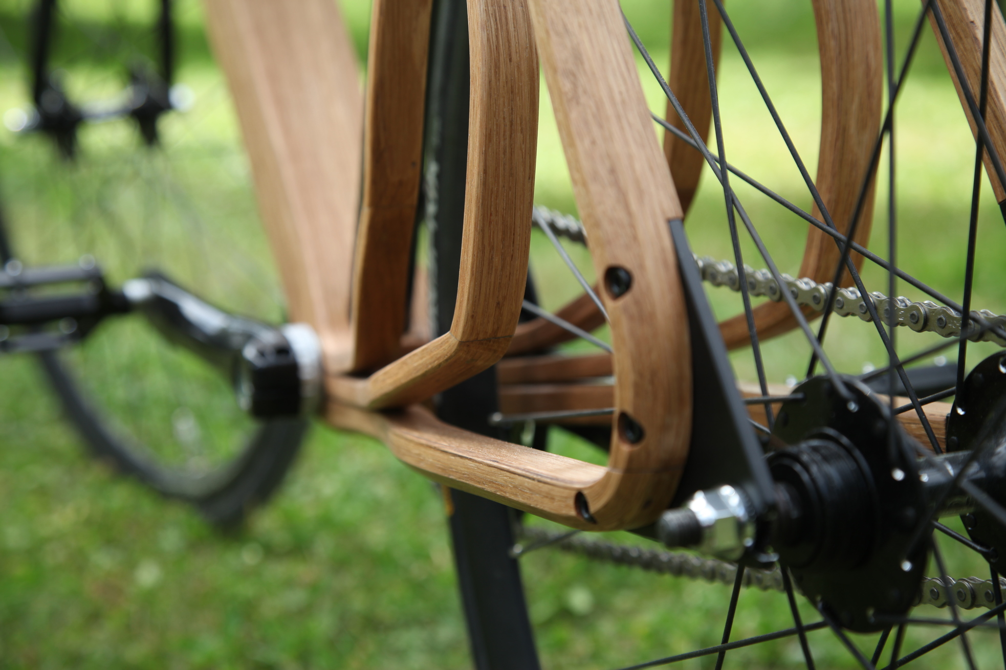 Interconectar Skalk álbum Timber wooden bicycle by Niko Schmutz | Design +